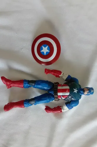 Capitão América Marvel Legends