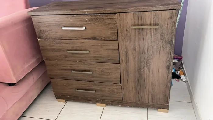 Cômoda de roupa