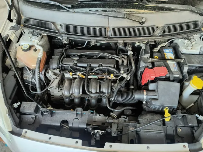 Ford KA+ Sedan 1.5 16V Flex 4P 2015