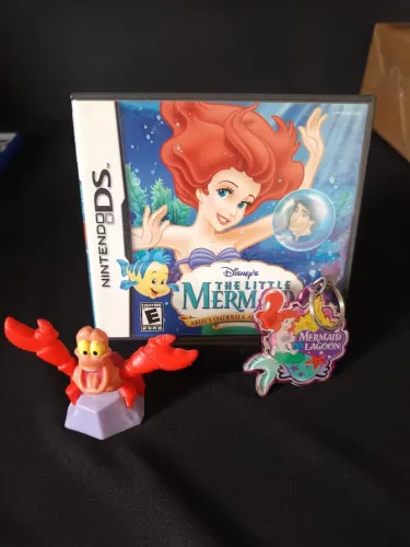 Jogo Nintendo DS The Lite Mermaid + Boneco+ chaveiro 