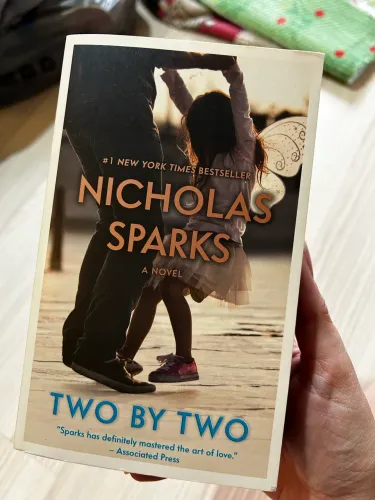 Livro em inglês Dois a dois - two by two - Nicholas sparks