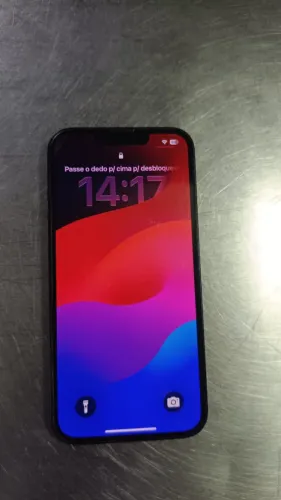 iPhone 13 128gb, bateria 79% + o relógio dourado.