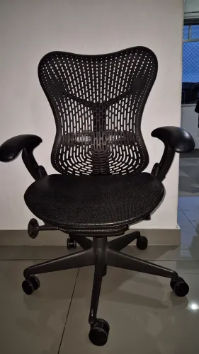 cadeira herman miller mirra 1