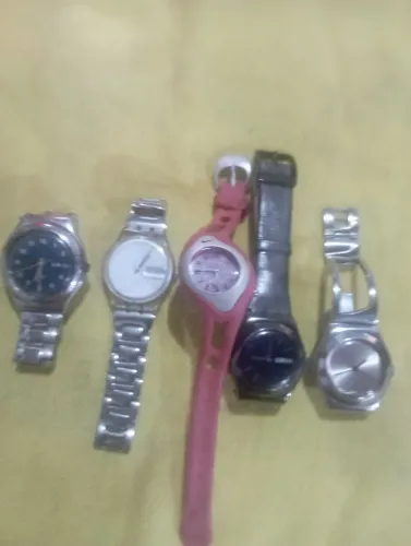 RELÓGIOS SWATCHS