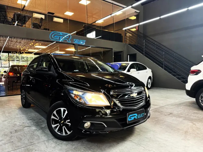 Chevrolet Onix Hatch LTZ 1.4 8V Flex Power Aut. 4P 2015
