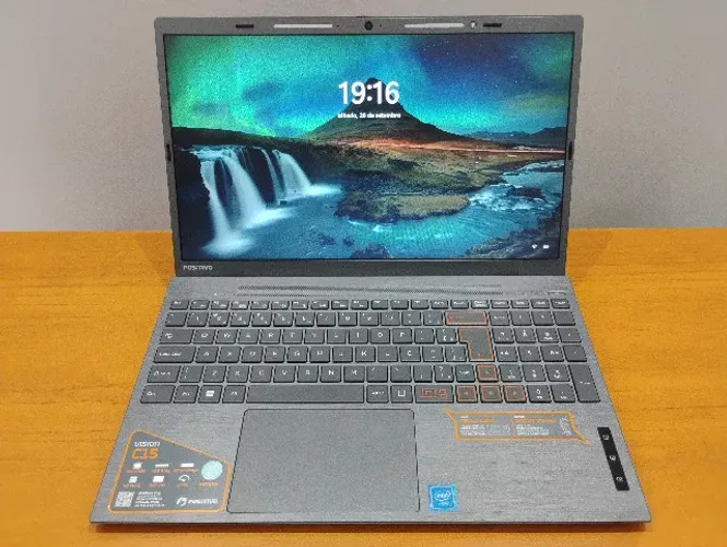 Notebook Positivo Vision C15 - 4GB RAM / 128GB