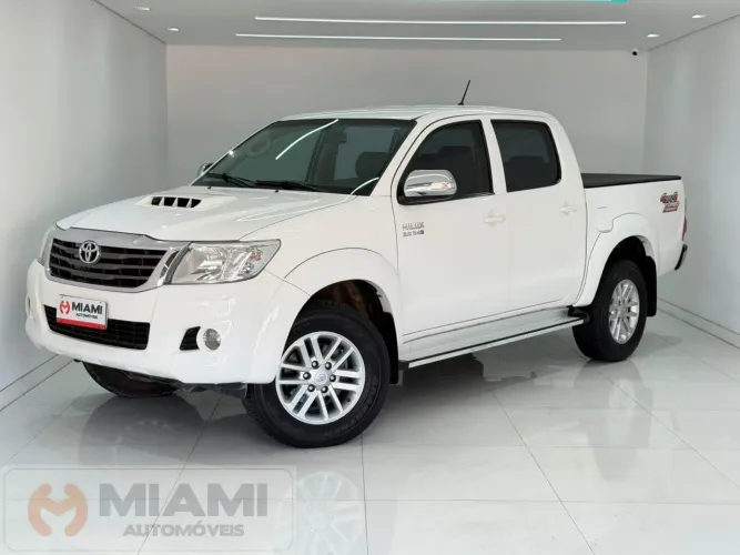 Toyota Hilux CD SRV 4X4 3.0 8V 116cv TB Diesel 2013