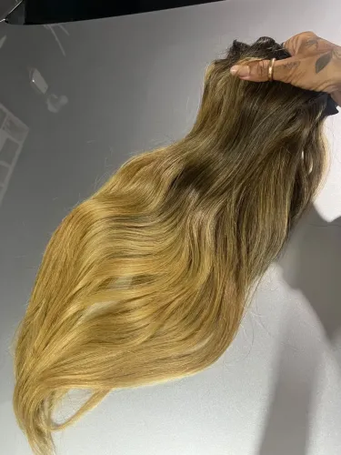 extensão de cabelo/ mega hair