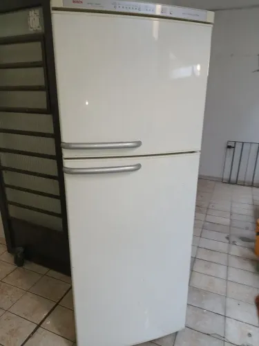 Geladeira duplex em perfeito estado, baratinho.