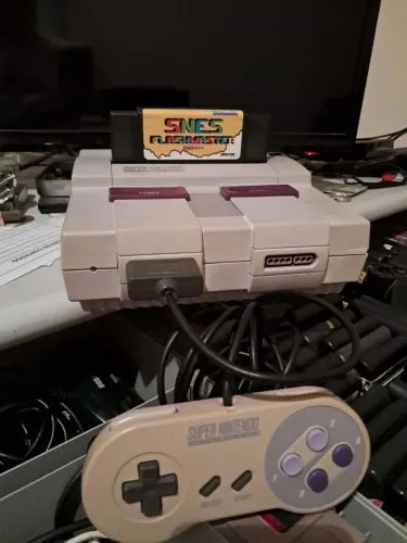 Super Nintendo + Everdrive