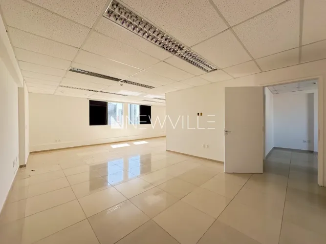 Sala comercial à venda no Empresarial Wecon VI, em Boa Viagem 2 vagas de garagem e locali
