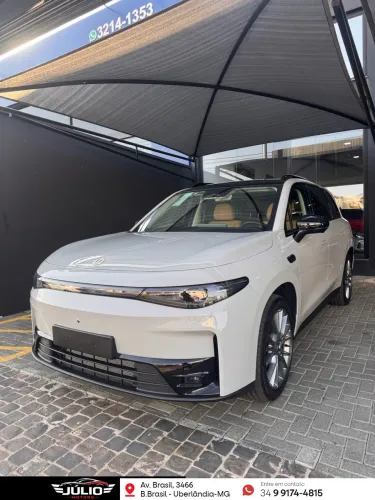 Leapmotor C10 REEV (Híbrido) 2027