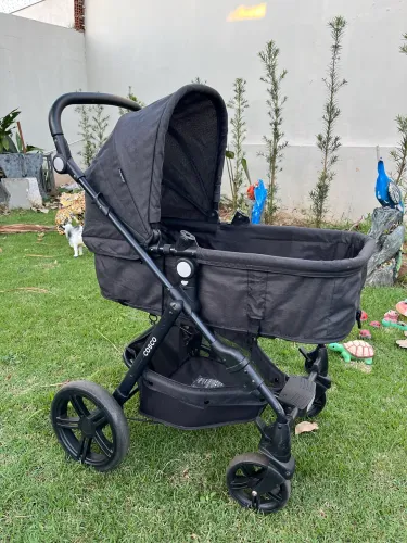 Carrinho de bebê - Cosco 