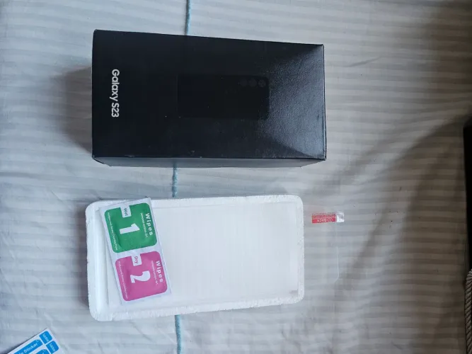 caixa + película de Samsung s23 