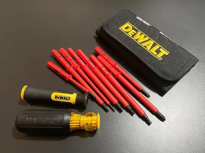 Kit Dewalt isolada