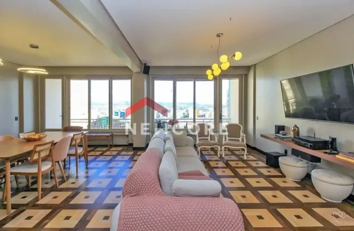 Apartamento em Avenida Independência - Independência - Porto Alegre/RS