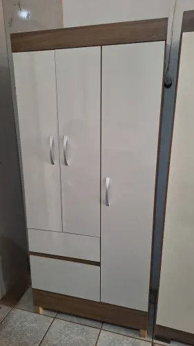Guarda roupa 3 portas novo
