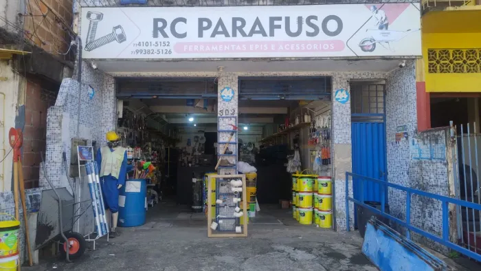 Passo uma loja de parafuso, ferramentas EPIs e acessórios com estoque. Avenida Barros n302