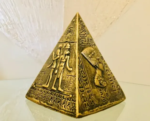 PIRAMIDES