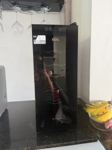 Adega de vinhos climatizada