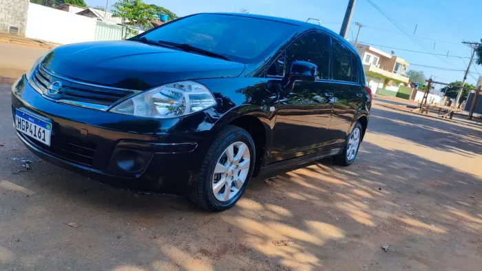 Nissan Tiida S 1.8/1.8 Flex 16V Mec. 2011
