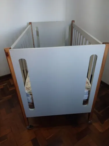 Berço + Carrinho de Bebê + Bebê Conforto