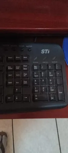 Teclado para desktop STI( Semp Toshiba)