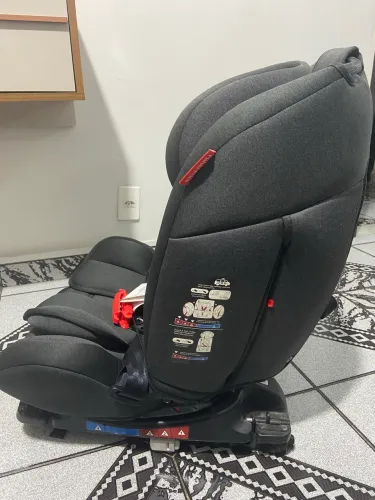 Vendo cadeira para auto Fisher-Price, semi nova, muito bem conservada e pronta para uso