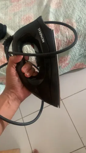 Ferro de passar roupas