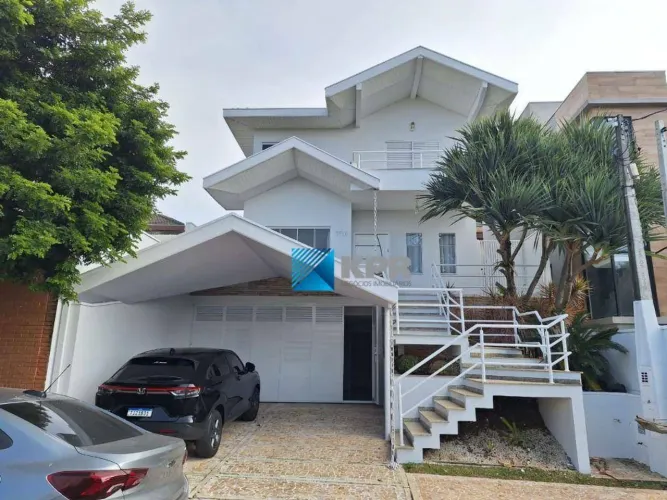 Casa para Locação, 245 m², 4 suítes, piscina no Condomínio Altos da Serra 3, Urbanova, SJC