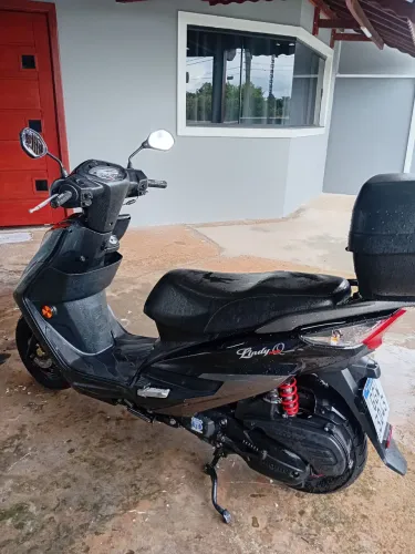 Vendo ou Troco por Moto.