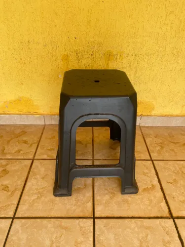 Banquetinha de plástico - 25 unidades 