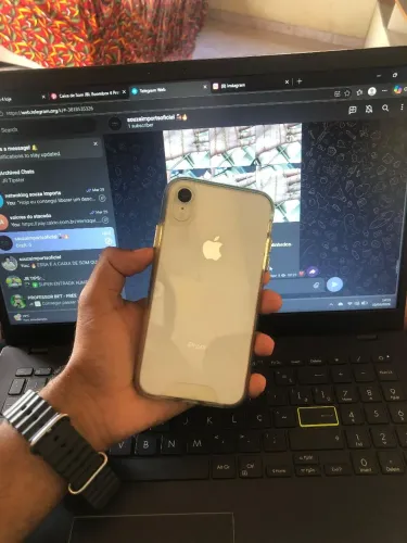 XR Seminovo 64GB 