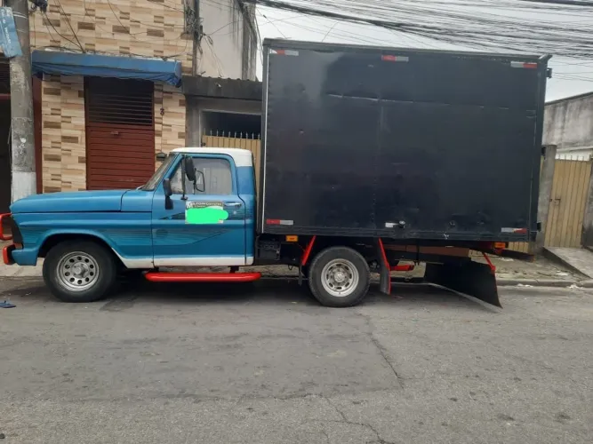 Ford F-1000 Xlt/xl Lighting 4.9i 1980