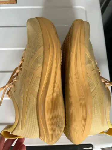Asics Nimbus 27