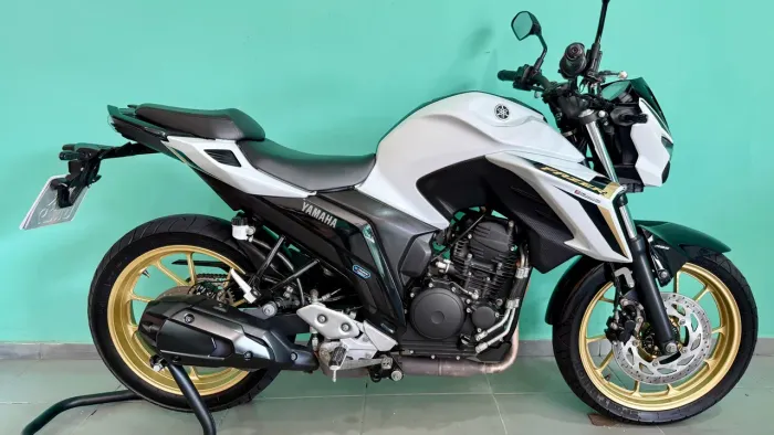 Yamaha FZ25 250 Fazer Connected 2025