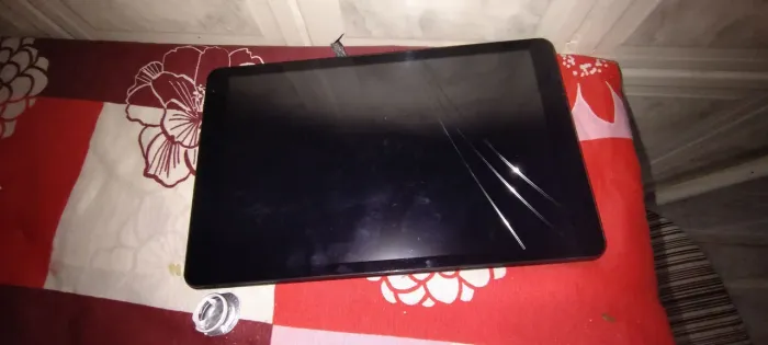 Tablet pra retirar peças 