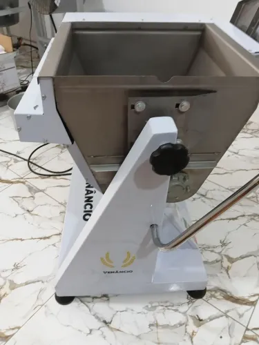 Amassadeira espiral 25kg nova sem uso na garantia