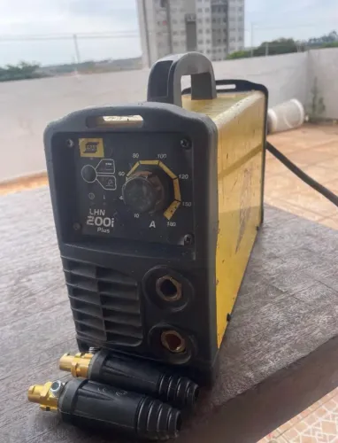 Máquina de solda esab 180ah 