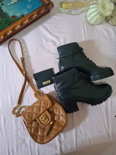 Bota arezzo