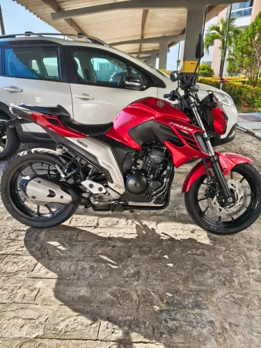 Fazer 250 FZ25