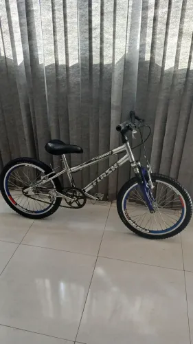 Bicicleta aro 20 com amortecedor
