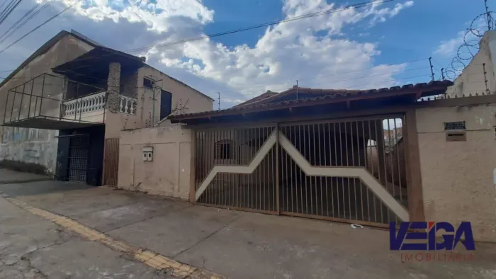 Casa comercial na Vila Regina à venda