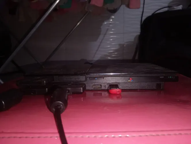 Vendo PS2 completo funcionando perfeitamente sistema opl aceito troca por um iPhone 12 13