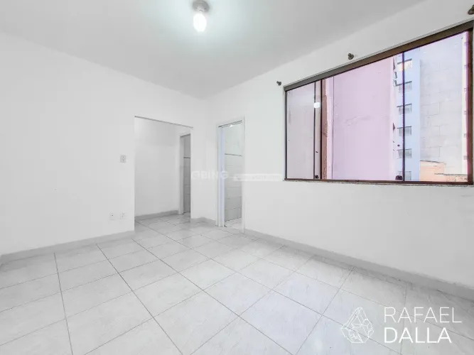 Studio reformado | 24m² | R$ 149 mil | Centro Histórico
