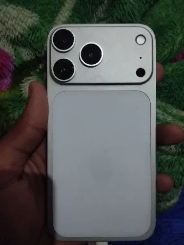 iPhone 11 sabor 17 pro, branco