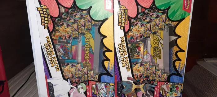 Box premin gardevoa e lucario heróis esselsios