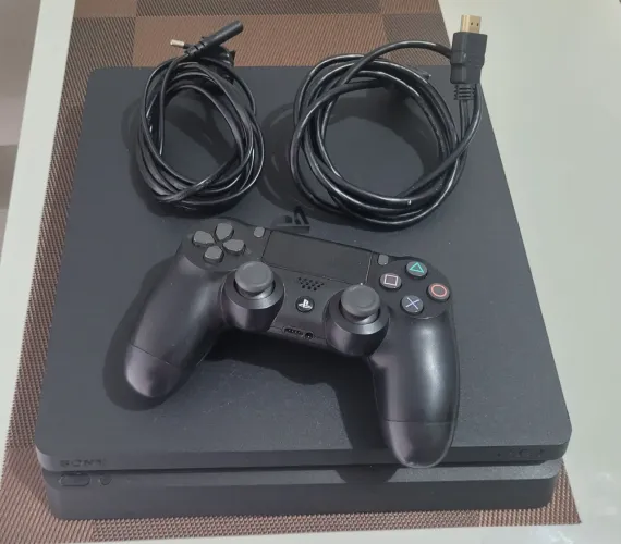 Playstation 4 Slim Desbloqueado
