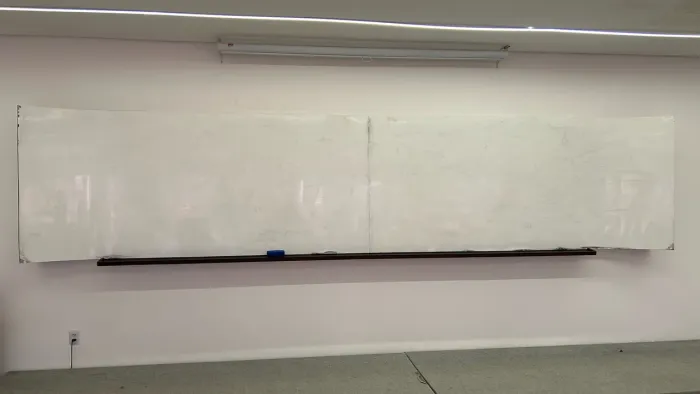 Quadro Branco Escolar Gigante - 5,53 m × 1,14 m