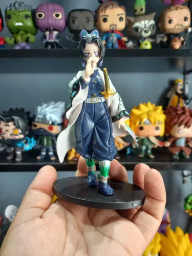 Boneca da Shinobu Kocho (Demon Slayer: Kimetsu no Yaiba)